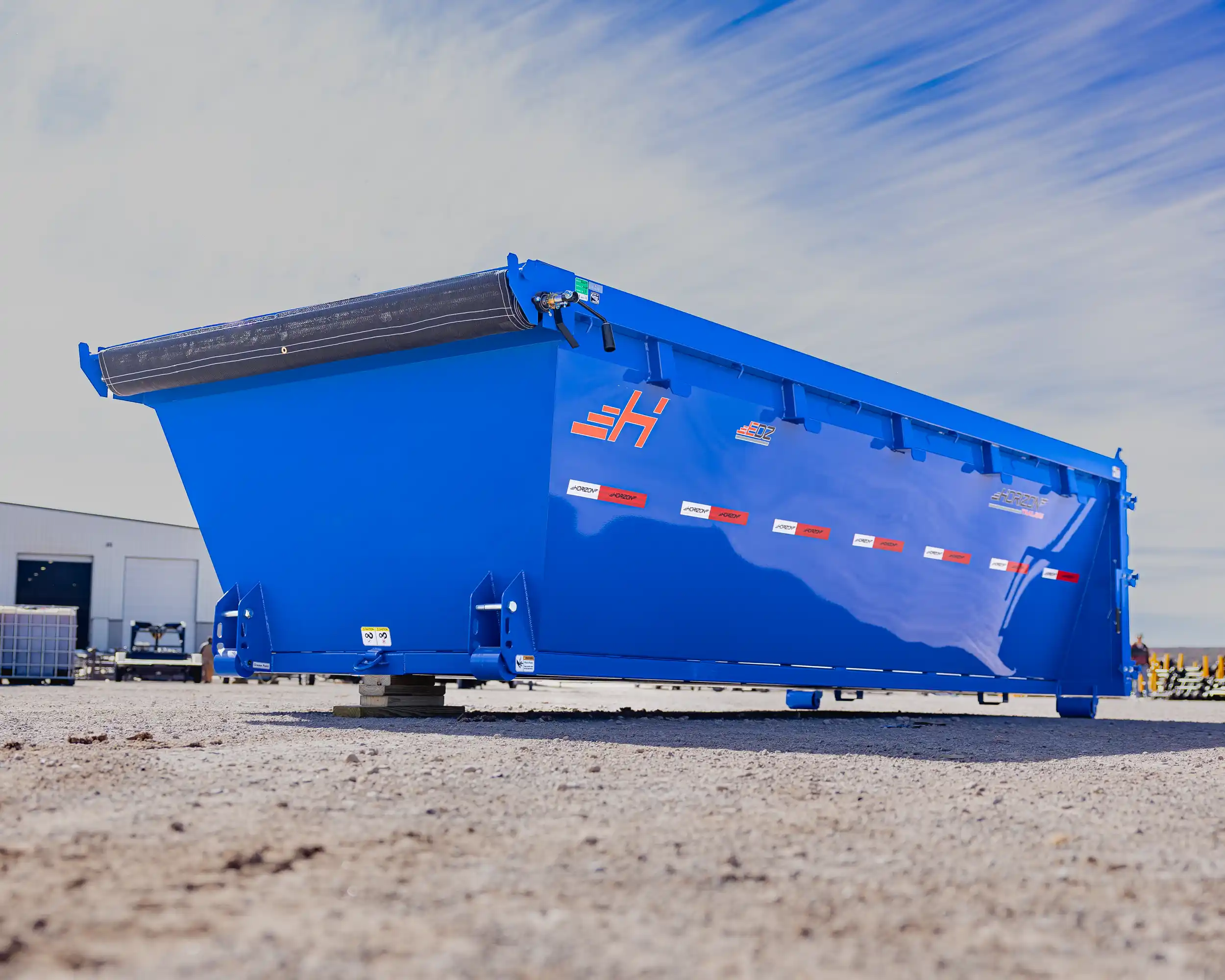 horizon trailers img
